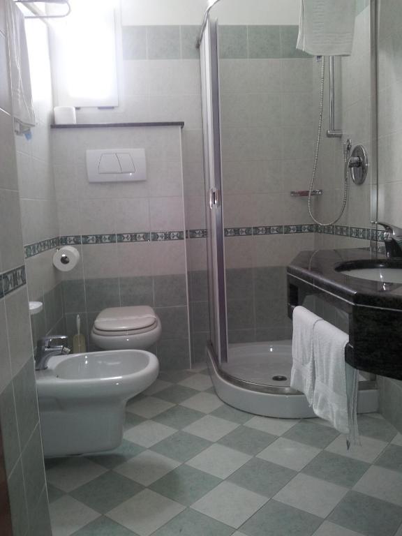 Hotel Astoria Misano Adriatico Buitenkant foto
